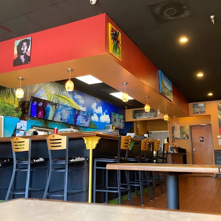 A Dine-In Experience Full of Island Warmth